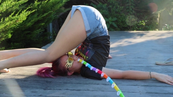 Cs. Kádár Péter - XXI. századi diszkónika, 184. Fésű és selyempapír