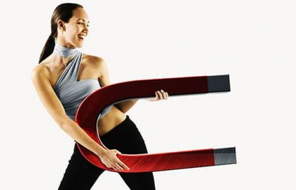 Cs.K&aacute;d&aacute;r P&eacute;ter - XXI. sz&aacute;zadi Diszk&oacute;nika, 17. Legy&eacute;l vonz&oacute;!