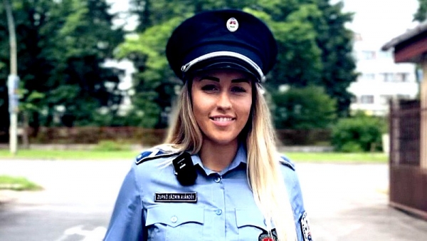 Cs. K&aacute;d&aacute;r P&eacute;ter - XXI. sz&aacute;zadi Diszk&oacute;nika, 483. M&aacute;solunk &eacute;s v&eacute;d&uuml;nk