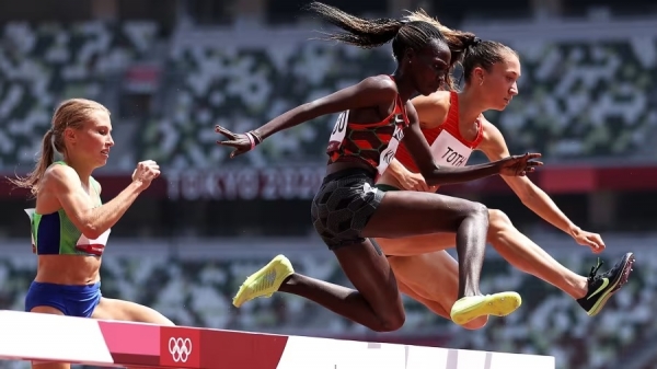 Cs. K&aacute;d&aacute;r P&eacute;ter - XXI. sz&aacute;zadi Diszk&oacute;nika, 438. Akad&aacute;lyok versenye