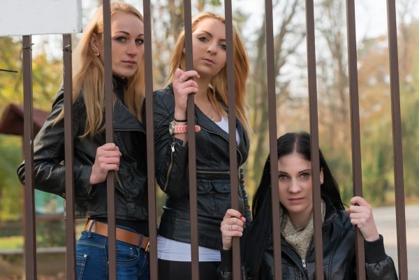 Cs. K&aacute;d&aacute;r P&eacute;ter - XXI. sz&aacute;zadi Diszk&oacute;nika, 497. N&eacute;zz a szemedbe! &ndash; m&aacute;sodik pillant&aacute;s