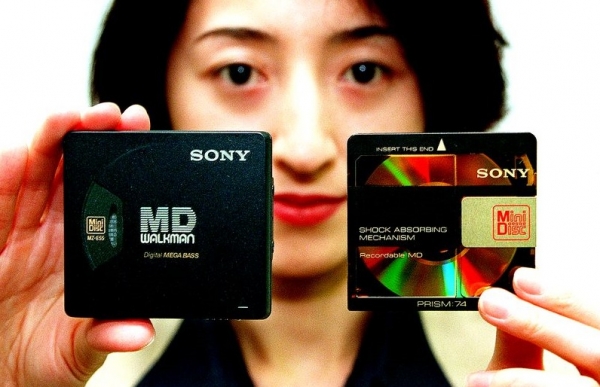 Cs. K&aacute;d&aacute;r P&eacute;ter - XXI. sz&aacute;zadi Diszk&oacute;nika, 493. A szerethető kicsi lemez