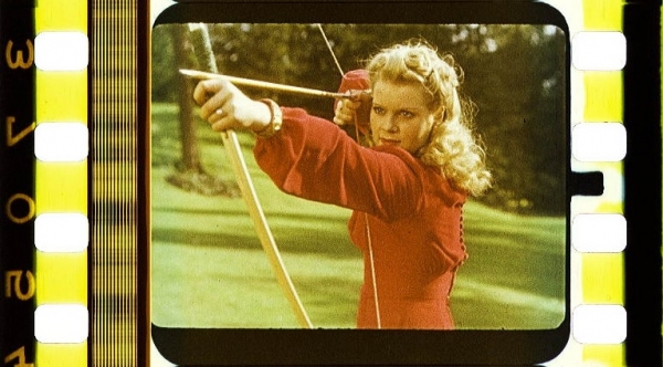 Cs. K&aacute;d&aacute;r P&eacute;ter - XXI. sz&aacute;zadi Diszk&oacute;nika, 516. Filmezz sz&iacute;nesen! &ndash; Negyedik tekercs